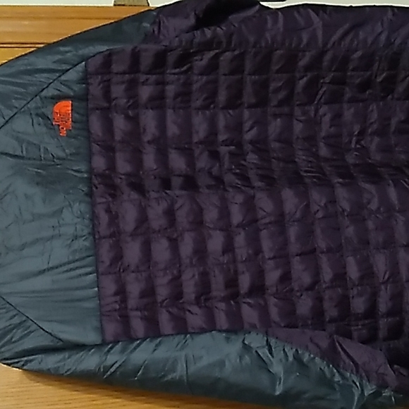 North Face thermal ball jacket - Picture 4 of 7